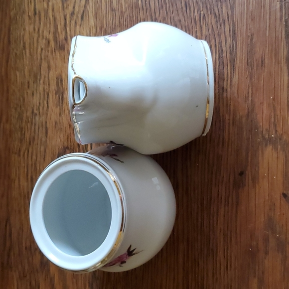 Vintage Sugar and Creamer Set, Made in China Pink Roses - Picture 6 of 7